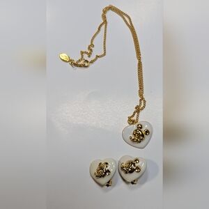 Wendy Gellspecial order for @LindsayschnDisney set white Mickey pendant and pair